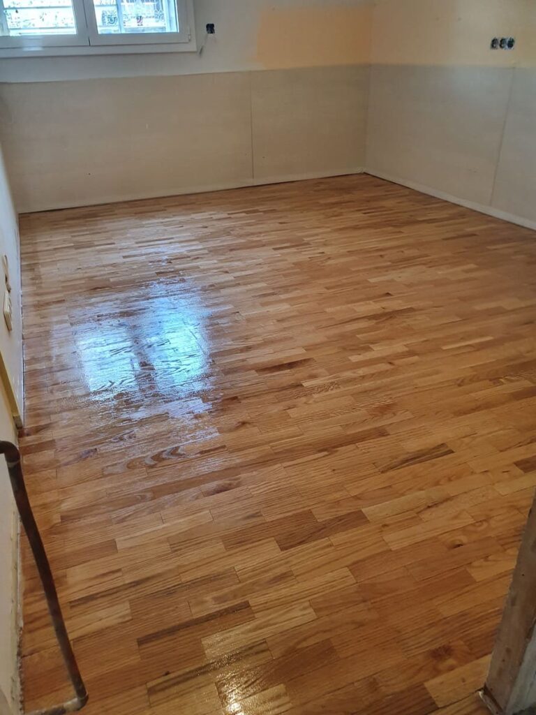 INSTALACION DE SUELO PARQUET